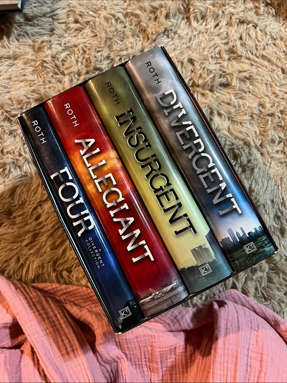 Four, Allegiant, Insurgent & Divergent Boxed Book Set Hardcover - Veronica Roth
